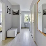 Golden Sands By Grand Apartamento *